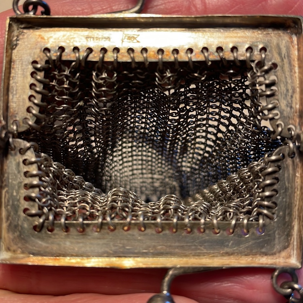 Antique sterling silver coin purse - Picture 6 of 15
